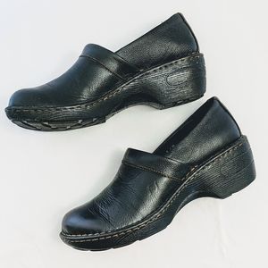 BORN Toby Black Leather Clog